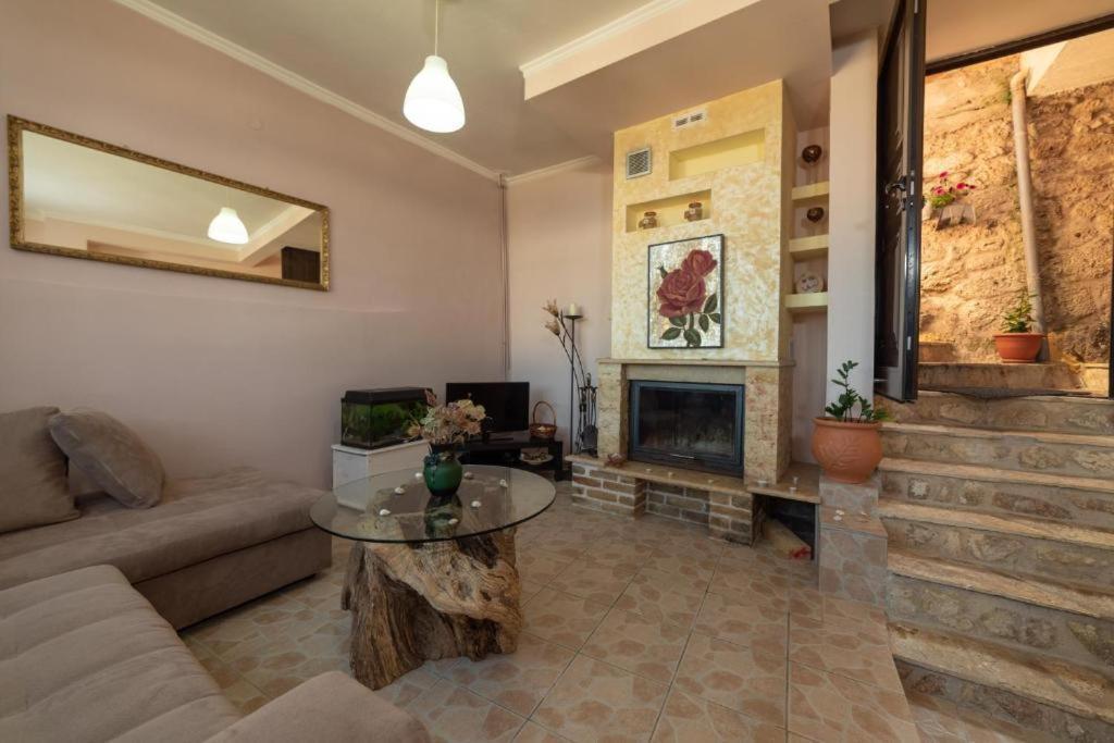 Apartamento Menecrates Rustic - San Matteo Ágios Matthaíos Exterior foto